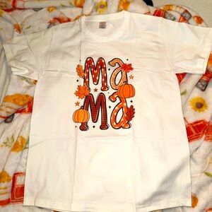 White 'Mama' Graphic T-Shirt NIB Woman’s Size Large